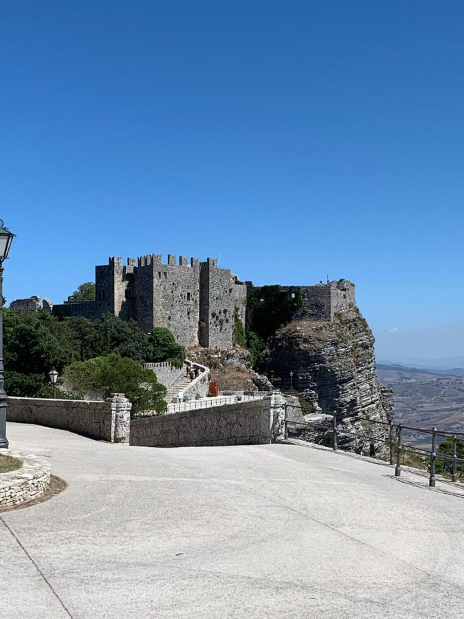 Villa Lazzara Tonnara di Bonagia Екстер'єр фото